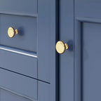 Badezimmerschrank mit integriertem Waschbecken und Kippschublade